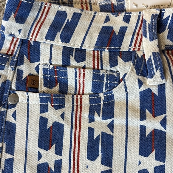 Judy Blue Women's Blue and White Striped Jean Shorts- NWT - fray hem - Strech - Picture 3 of 7